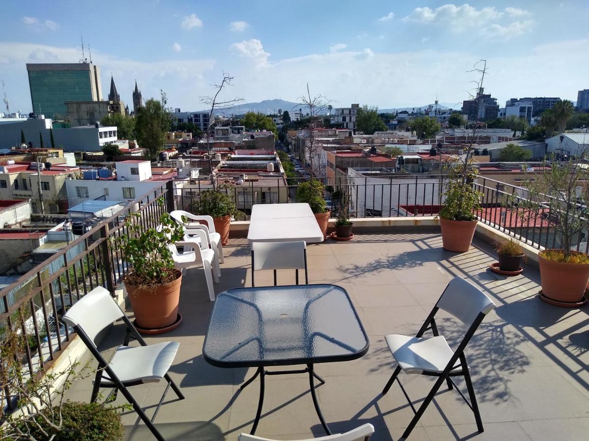 Suites Chapultepec Гвадалахара Екстер'єр фото